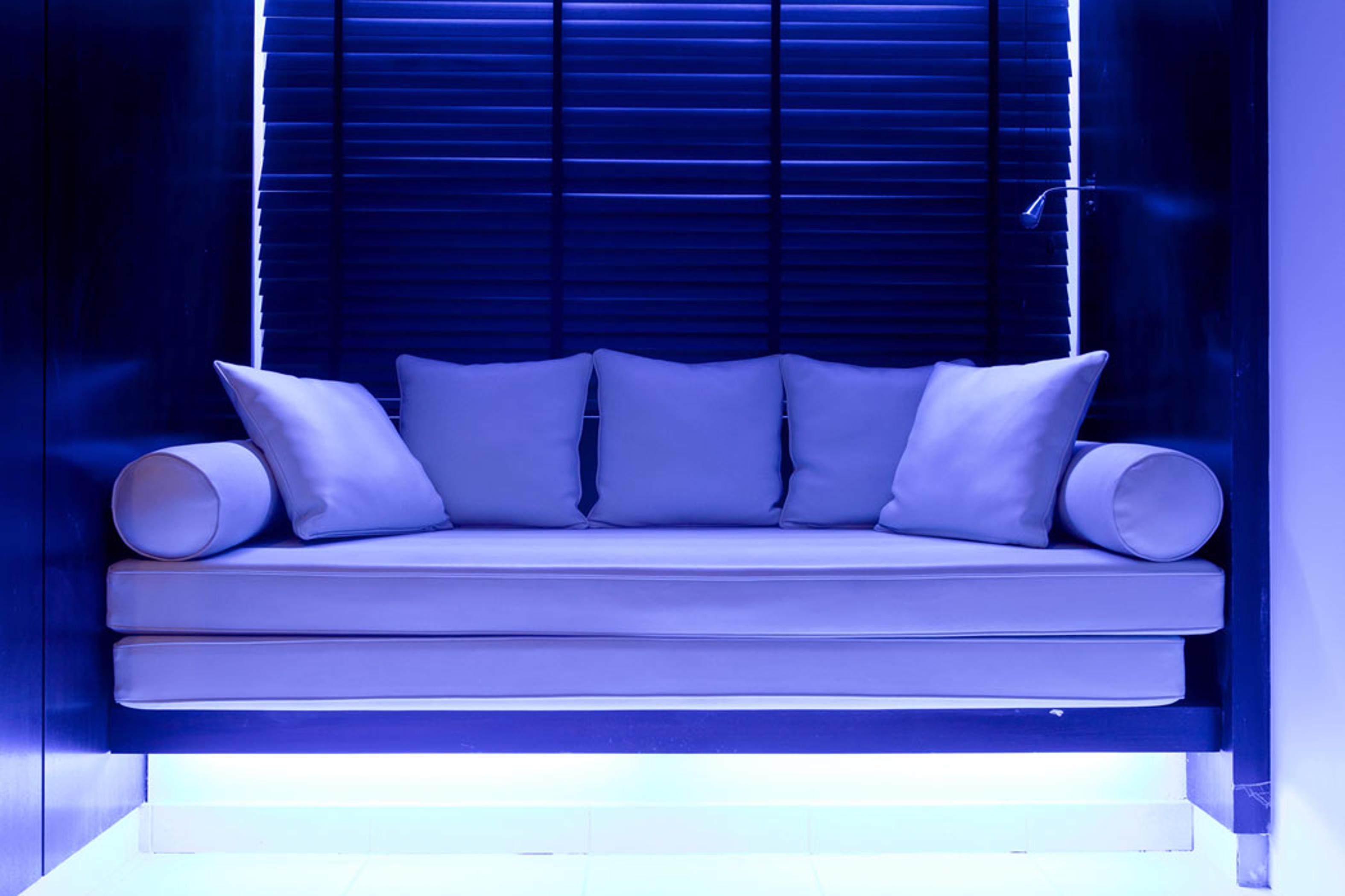 Etoile Maillot Hotel