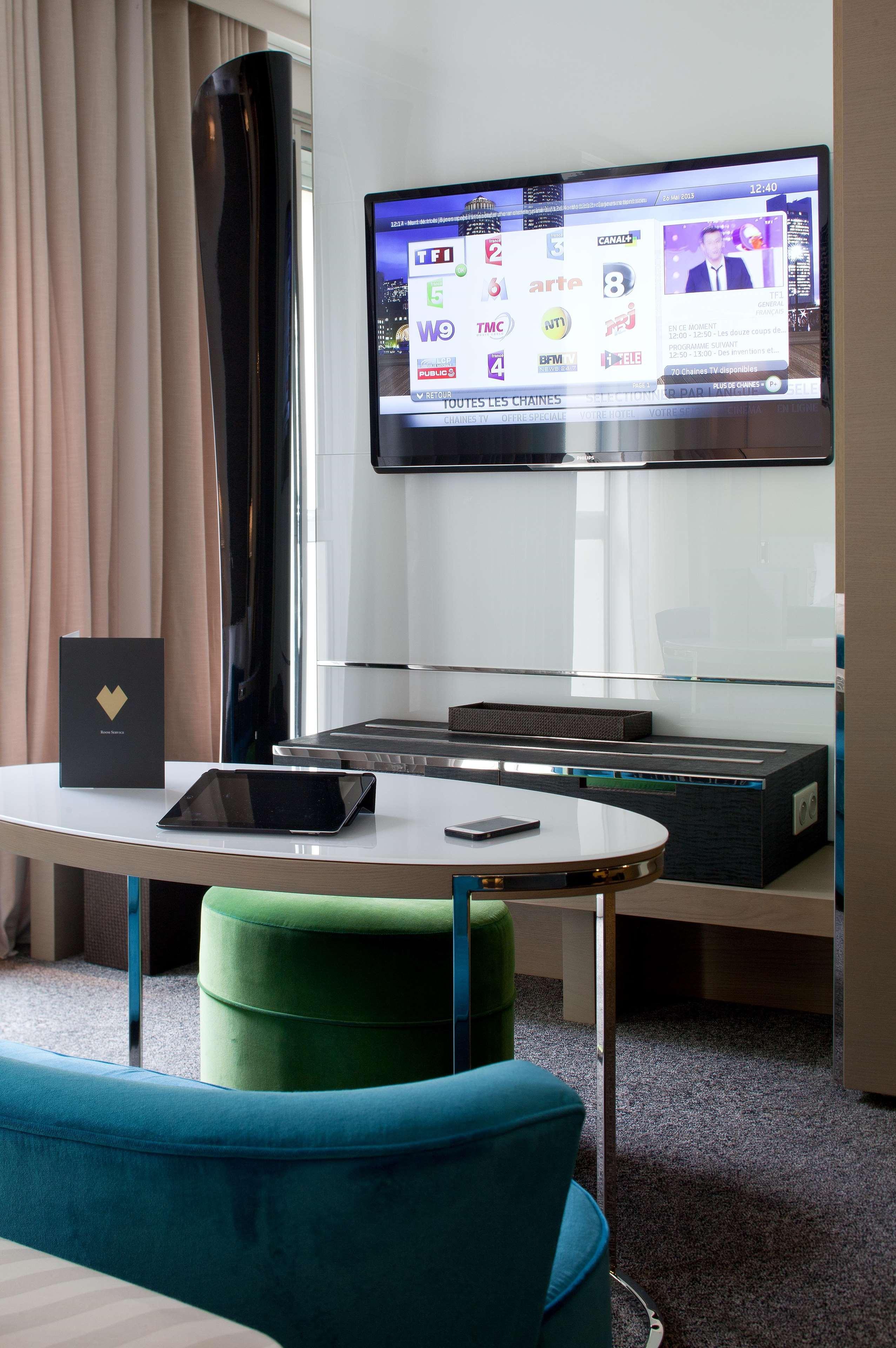 Etoile Maillot Hotel