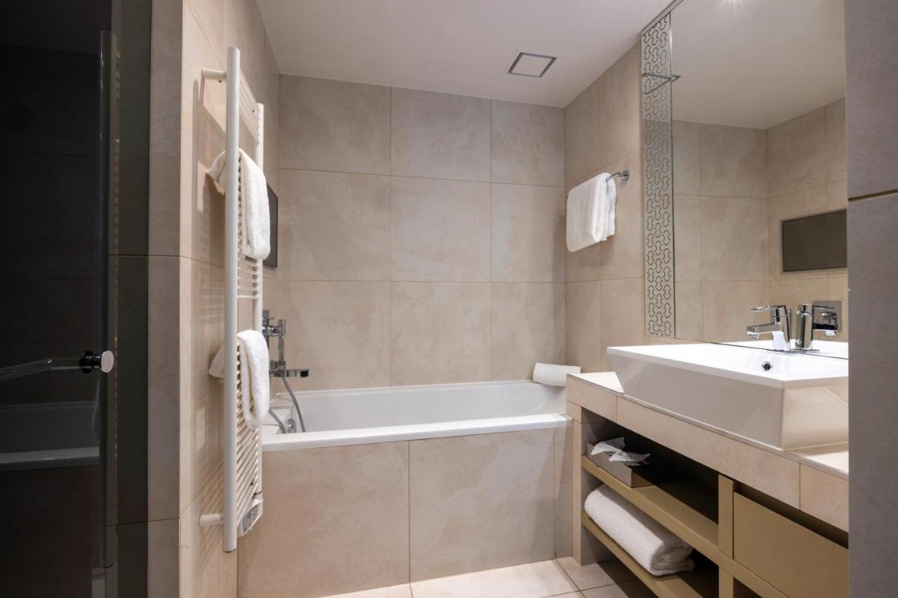 Etoile Maillot Hotel Parigi