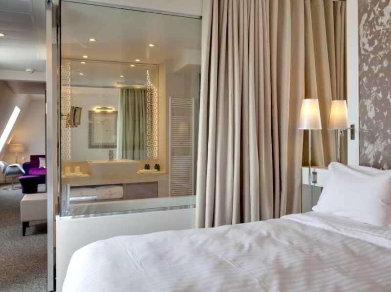 Hotel Etoile Maillot 4*